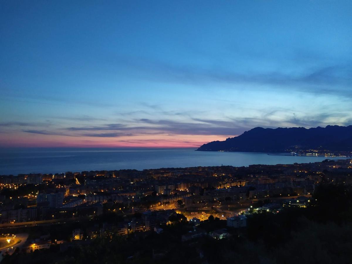 Casa Vacanze Villa Pellegrino Σαλέρνο Εξωτερικό φωτογραφία